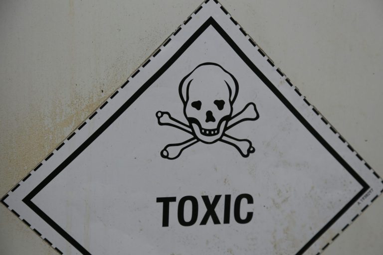 "Toxic" warning sign with skull and crossbones